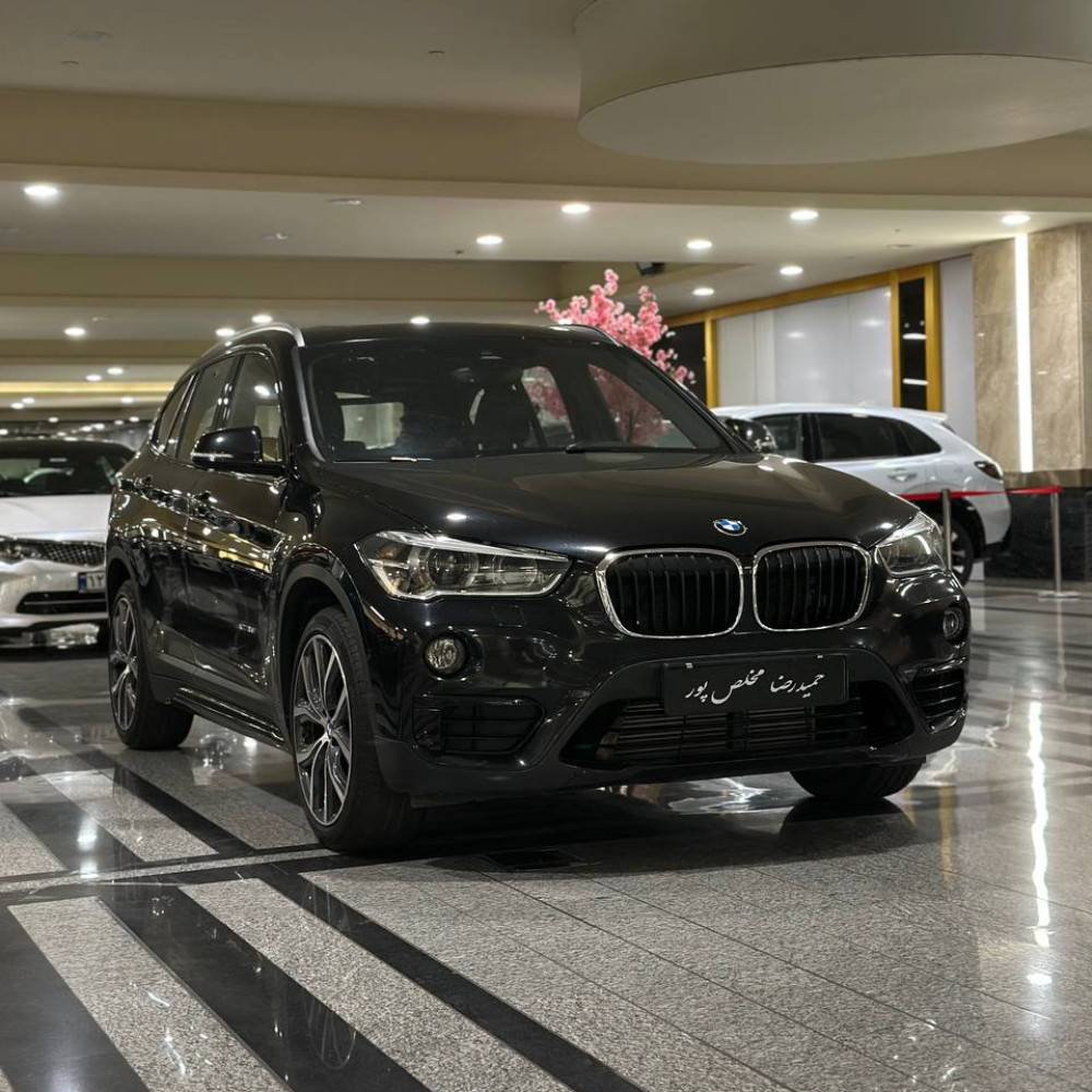 بی ام و x1 مدل ۲۰۱۷