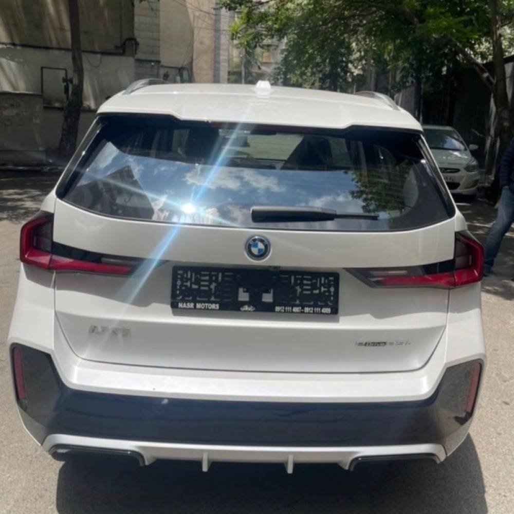 بی ام و مدل ix1 eDrive 25L سال 2025  صفر