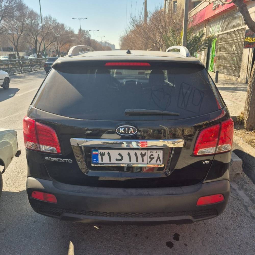 کیا مدل سورنتو 6 سیلندر سال 2012  کارکرده