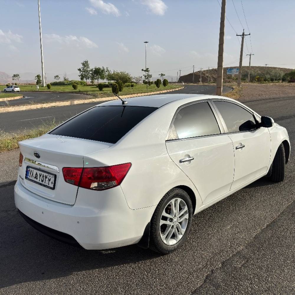 کیا مدل سراتو 2.0 لیتر اتوماتیک سال 2016  کارکرده