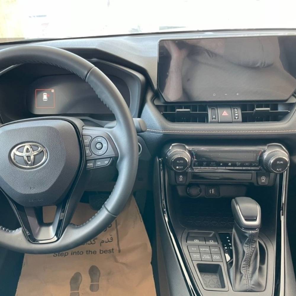تویوتا مدل وایلندر 2.0 لیتر دو دیفرانسیل سال 2025  صفر