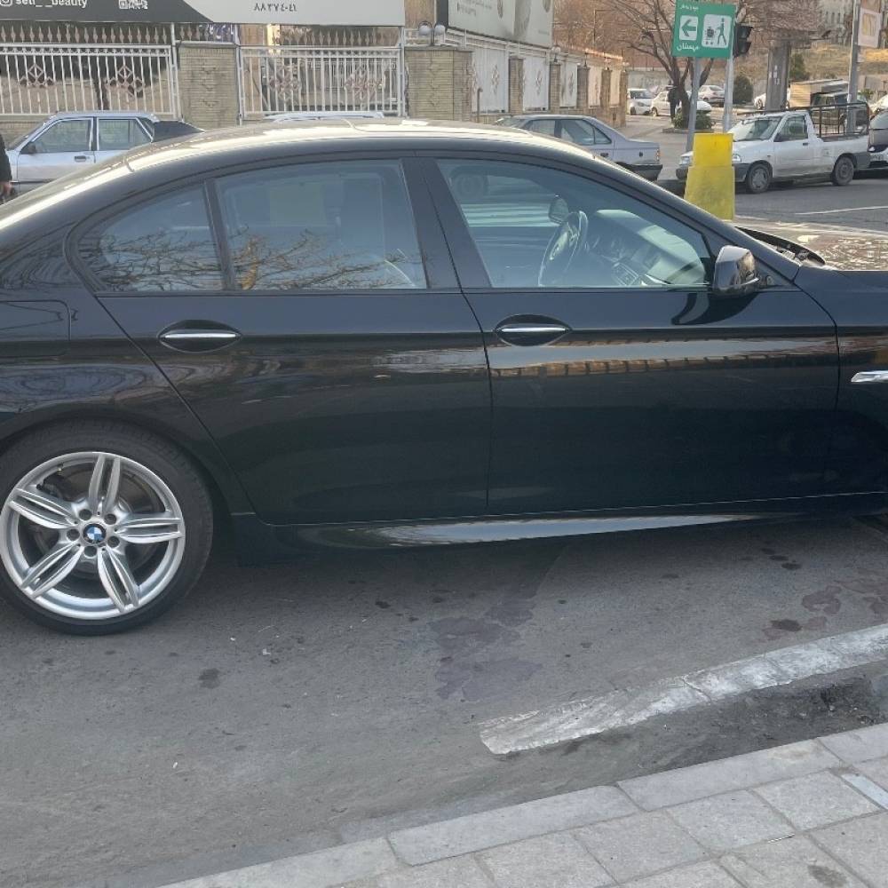 بی ام و مدل سری 5 سدان 528i سال 2013  کارکرده