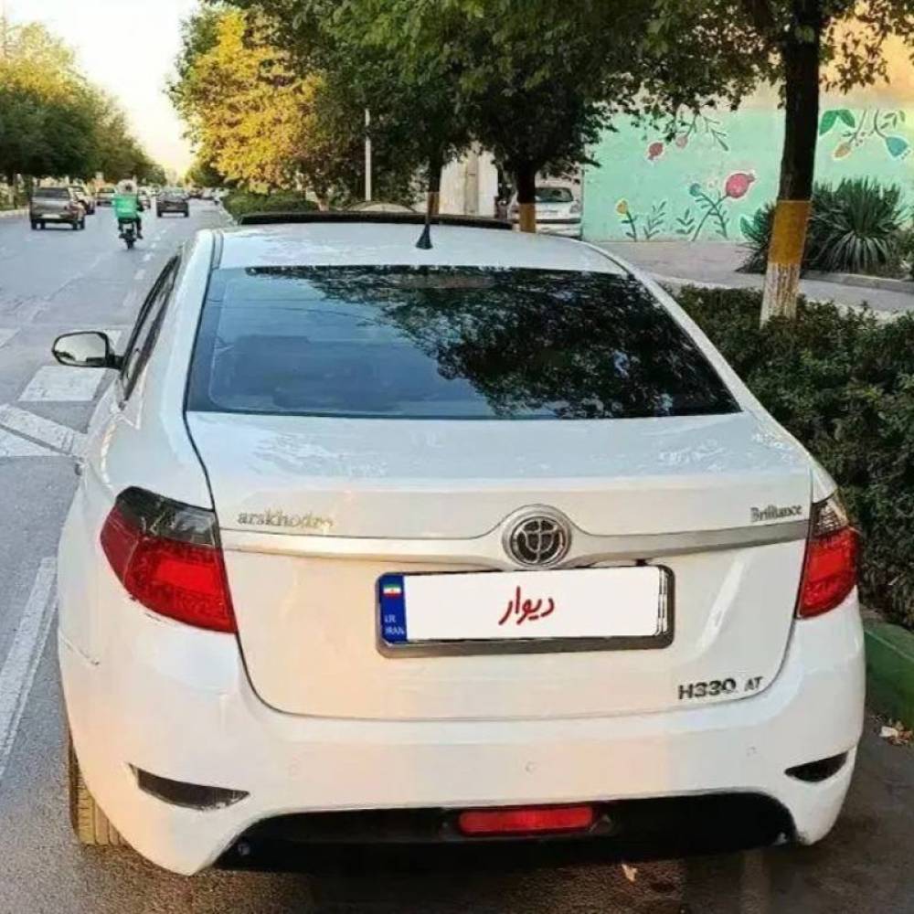 برلیانس مدل 330 1.5 اتوماتیک سال 1395  کارکرده