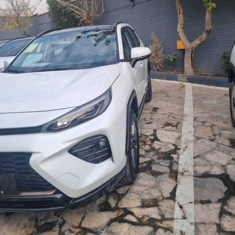 تویوتا مدل وایلندر 2.0 لیتر دو دیفرانسیل سال 2025  صفر