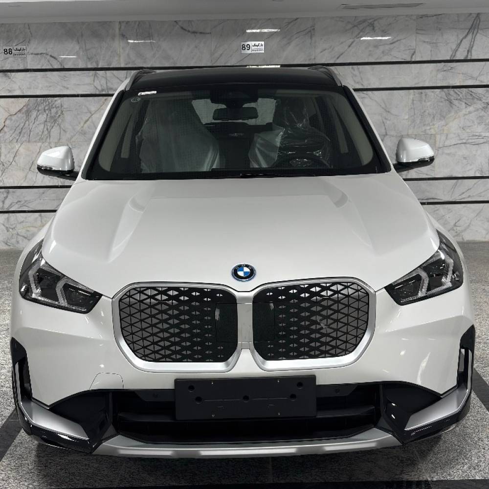 بی ام و مدل ix1 eDrive 25L سال 2025  کارکرده