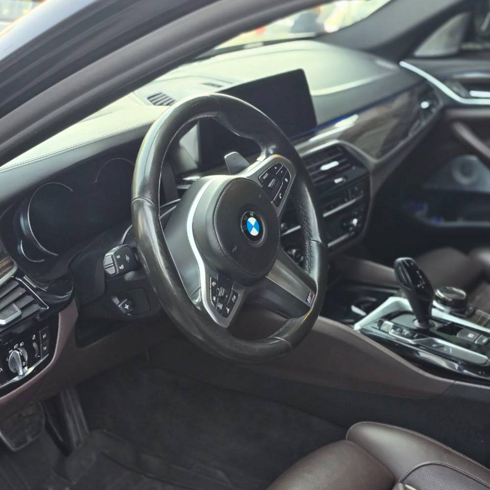 بی ام و 530i مدل 2018