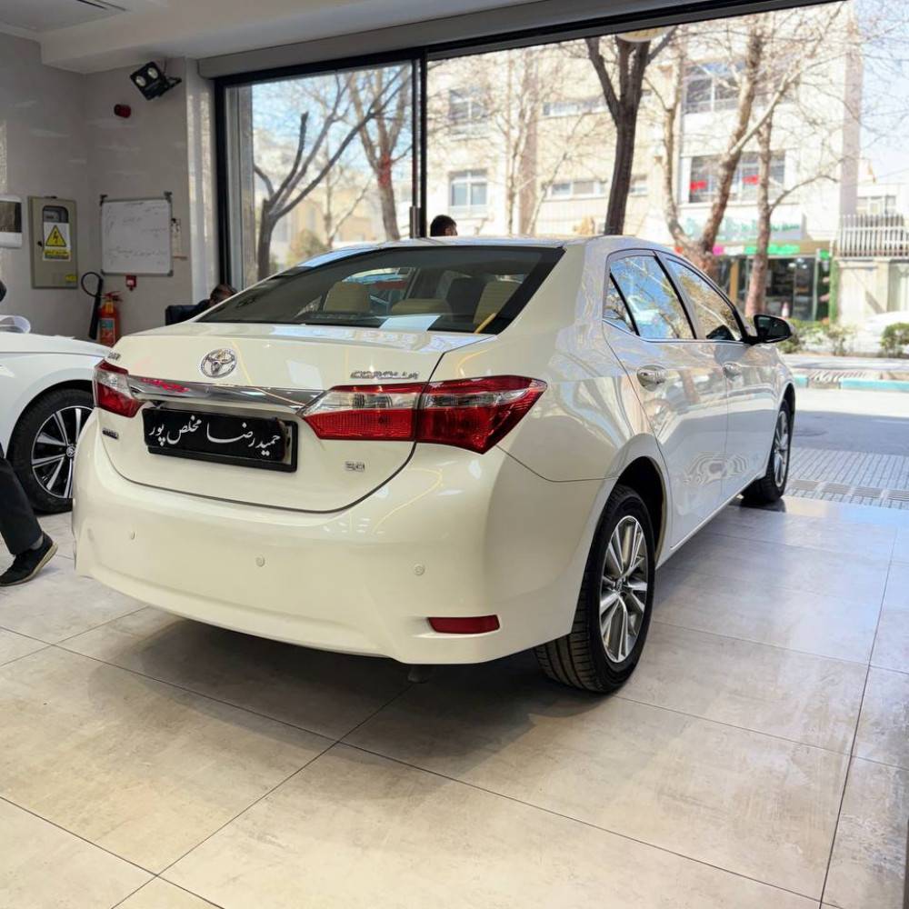 کرولا Gli مدل 2015