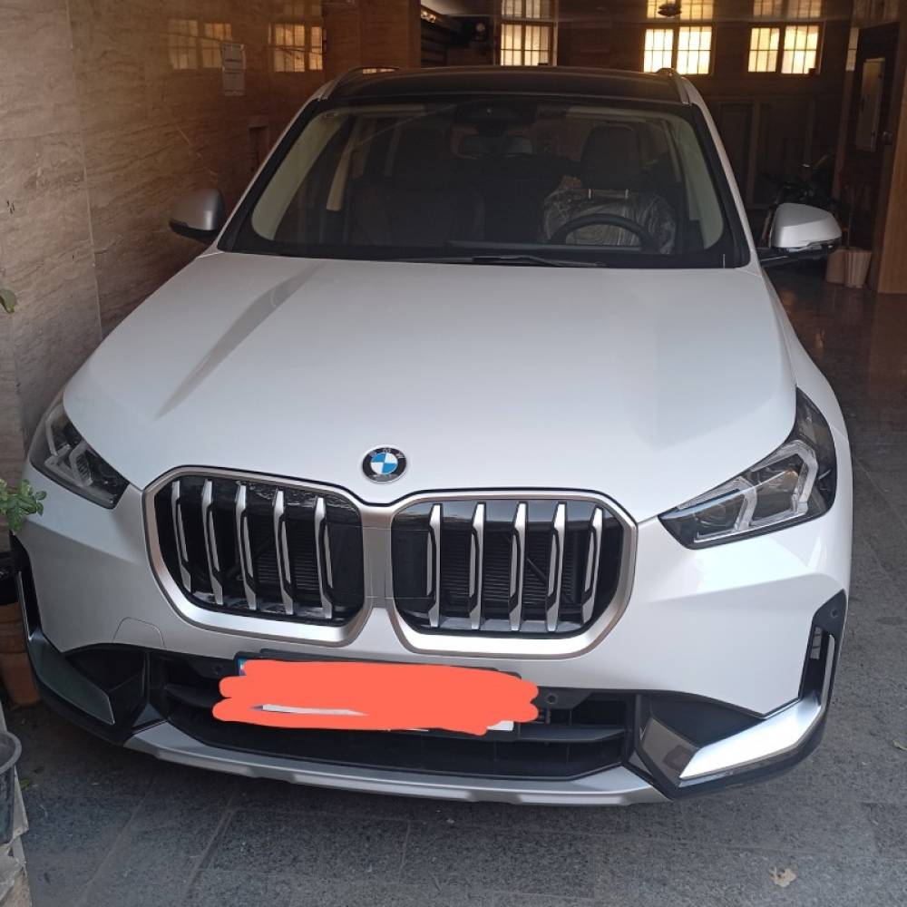 بی ام و مدل ix1 eDrive 25L سال 2024  صفر