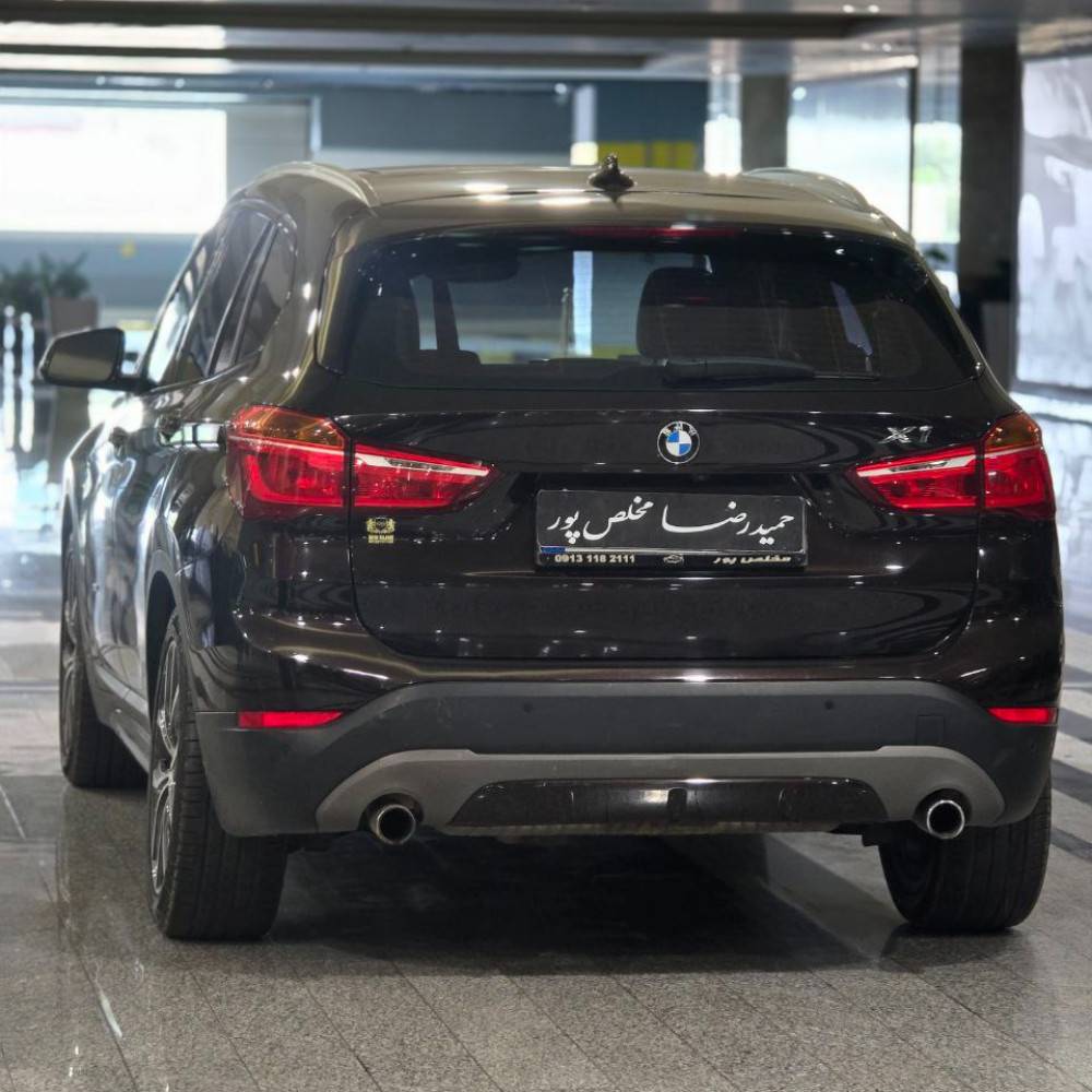 بی ام و x1 مدل 2017