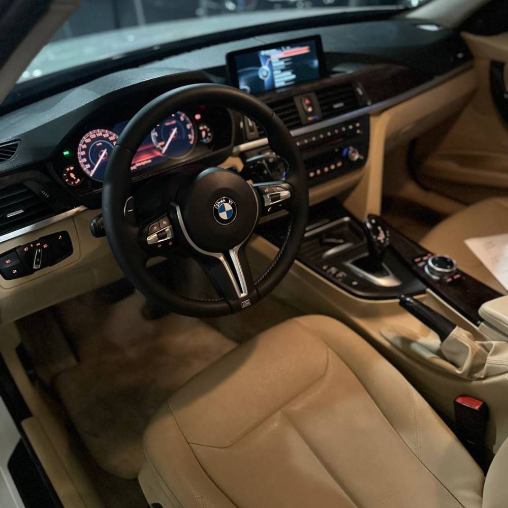 بی ام و ۳۲۰ مدل ۲۰۱۳