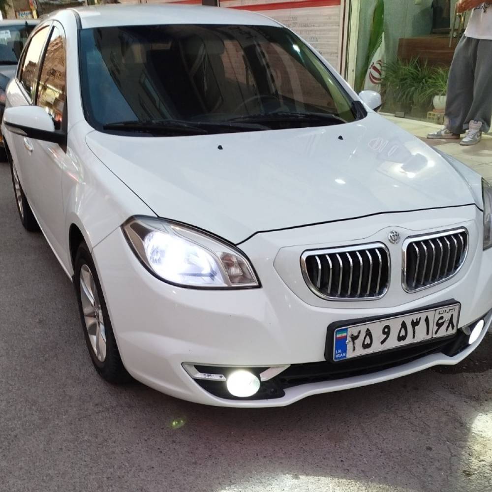 برلیانس مدل 330 1.5 دنده ای سال 1396  کارکرده