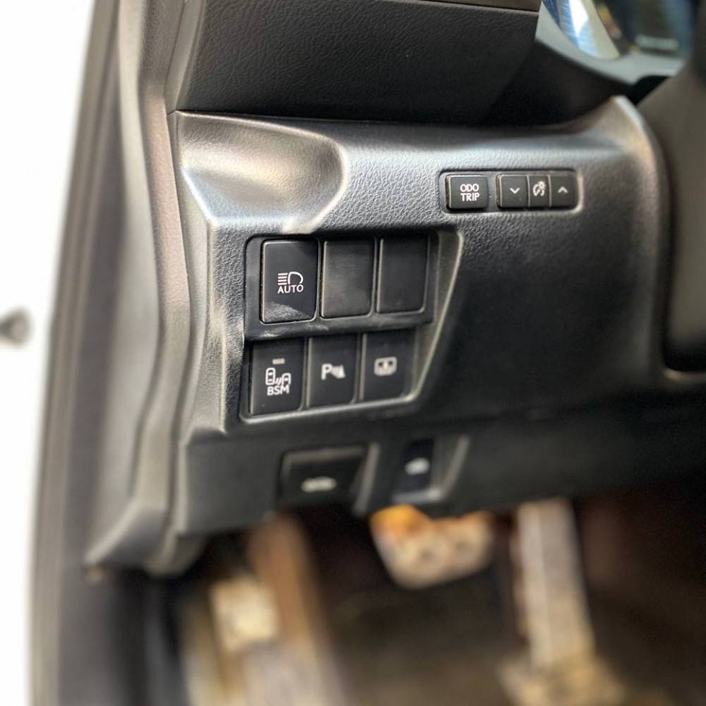 لکسوس Is250 مدل ۲۰۱۴