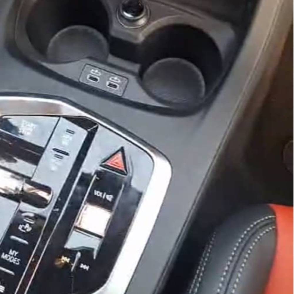 بی ام و مدل سری 2  صفر
