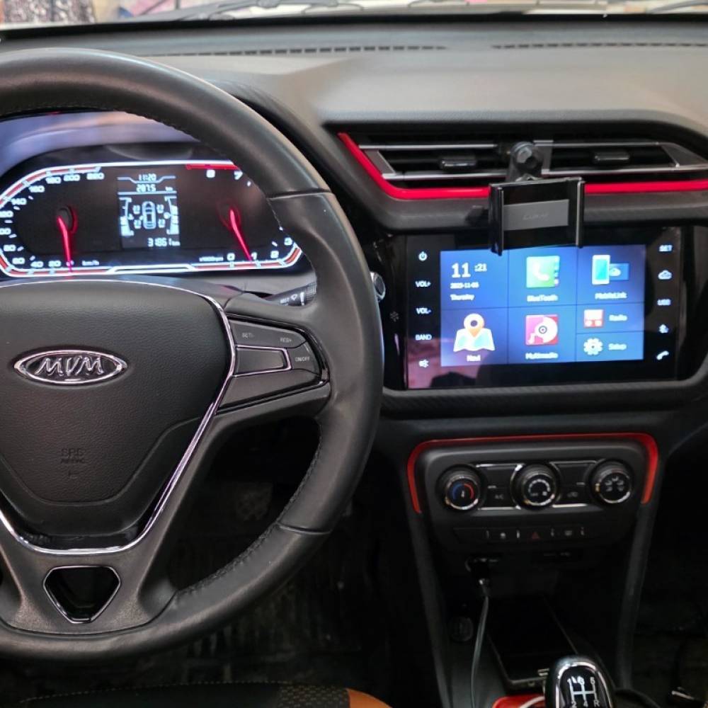 ام وی ام مدل X22 دنده ای اسپرت لاکچری سال 1401  کارکرده