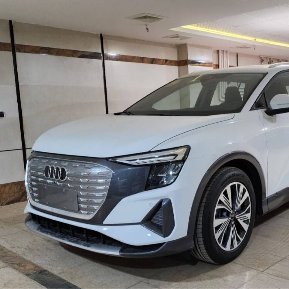 آئودی مدل Q5 e-tron 40 سال 2024  صفر