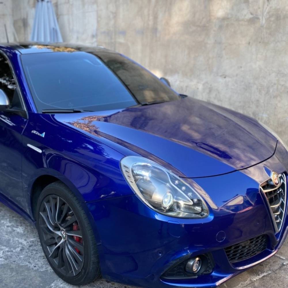 آلفارمئو مدل آلفارومئو جولیتا سال 2015  کارکرده