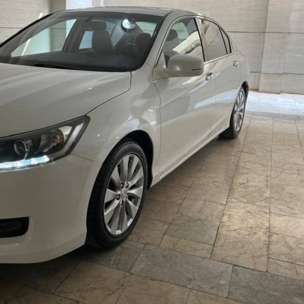 هوندا مدل آکورد EXB سال 2014  کارکرده