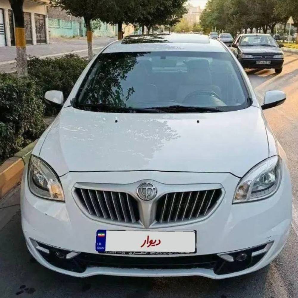 برلیانس مدل 330 1.5 اتوماتیک سال 1395  کارکرده