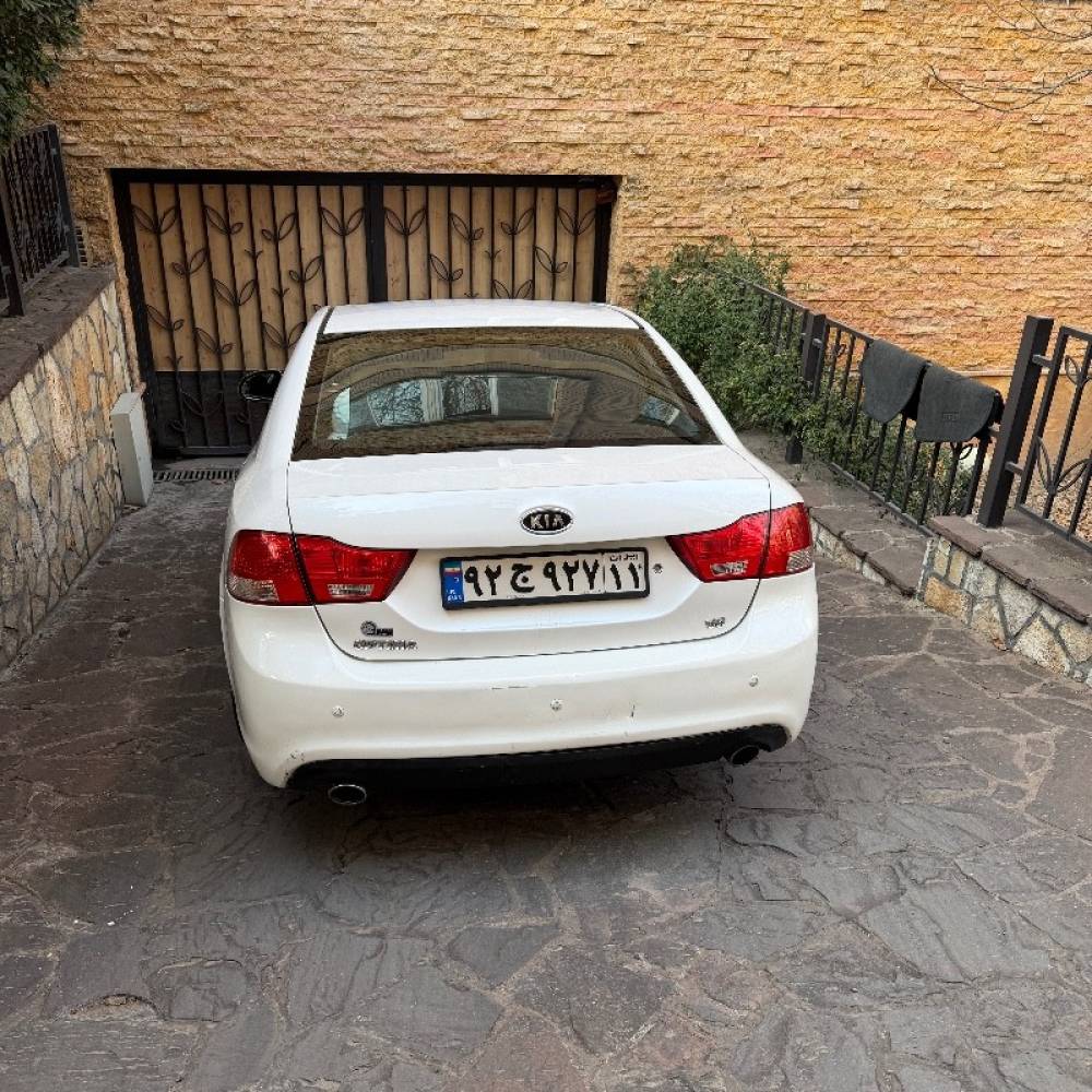 کیا مدل اپتیما 6 سیلندر سال 2010  کارکرده