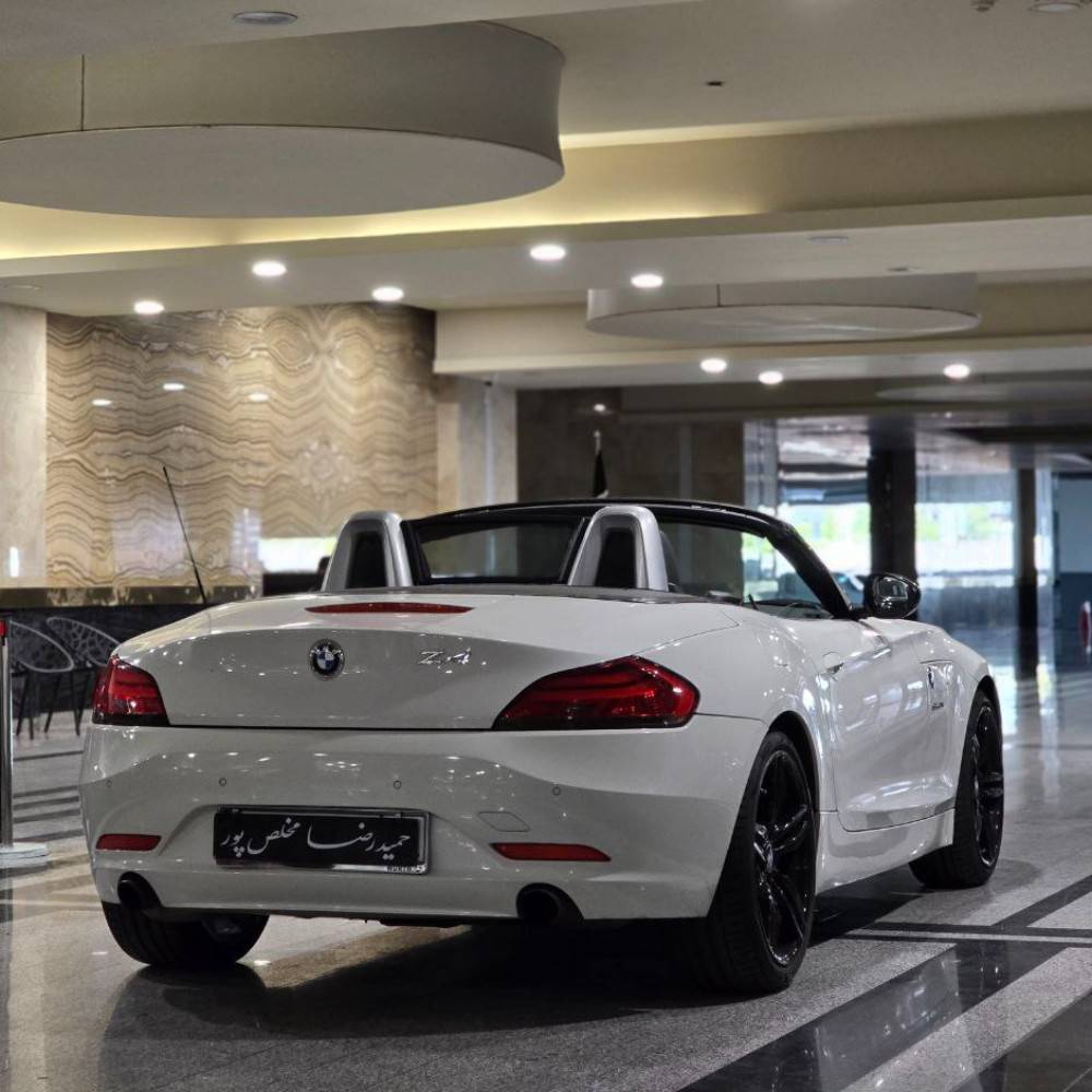 بی ام و Z4 مدل 2010