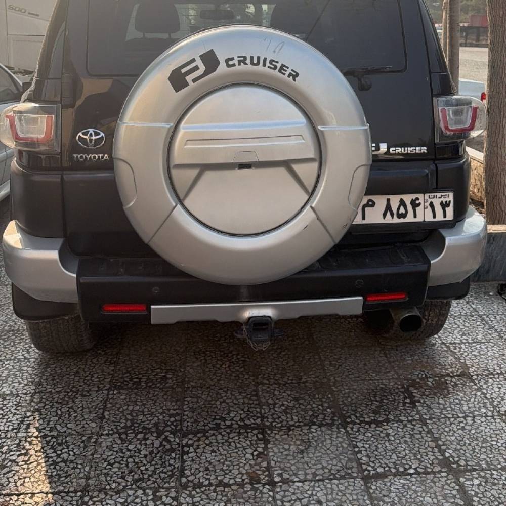 تویوتا مدل اف جی کروزر سال 2011  کارکرده