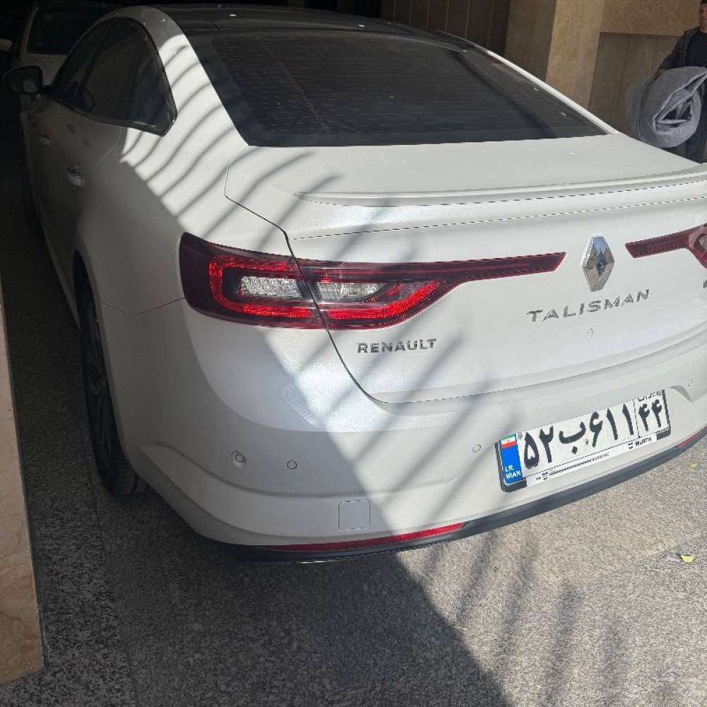 رنو مدل تالیسمان E3 سال 2017  کارکرده