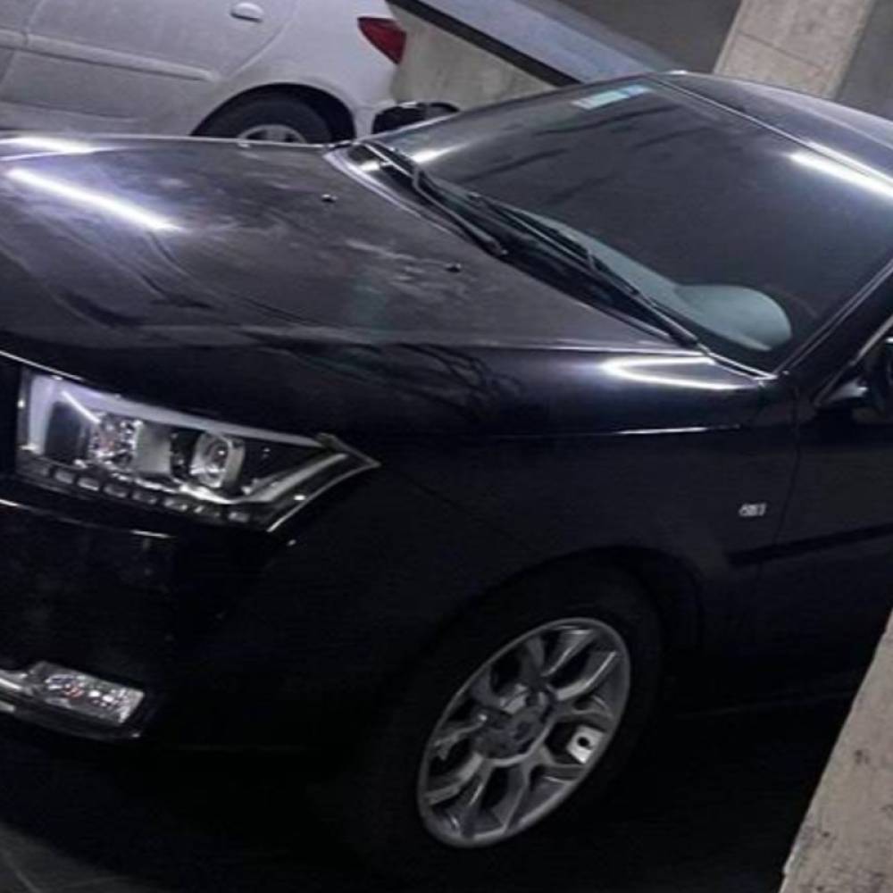 دنا مدل پلاس EF7 اتوماتیک توربو ساده سال 1402  کارکرده