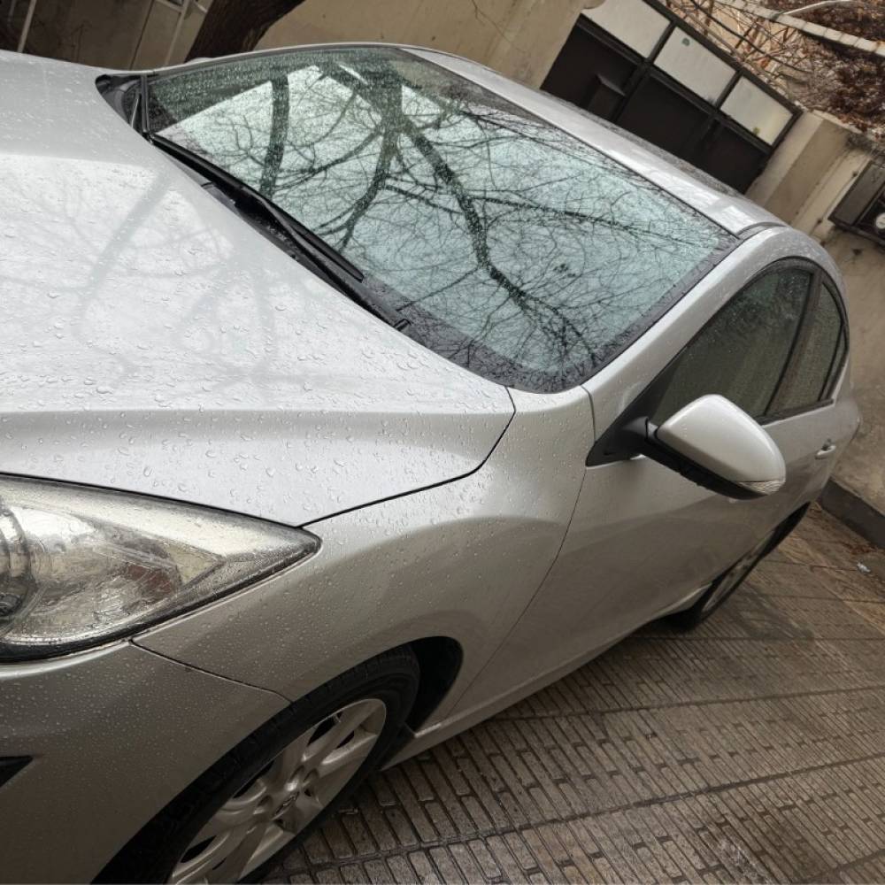 مزدا مدل 3 نیو صندوق دار 2.0 لیتر تیپ 3 سال 1389  کارکرده