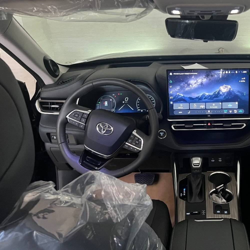 تویوتا مدل هایلندر هیبرید 2.5 لیتر دو دیفرانسیل سال 2025  صفر