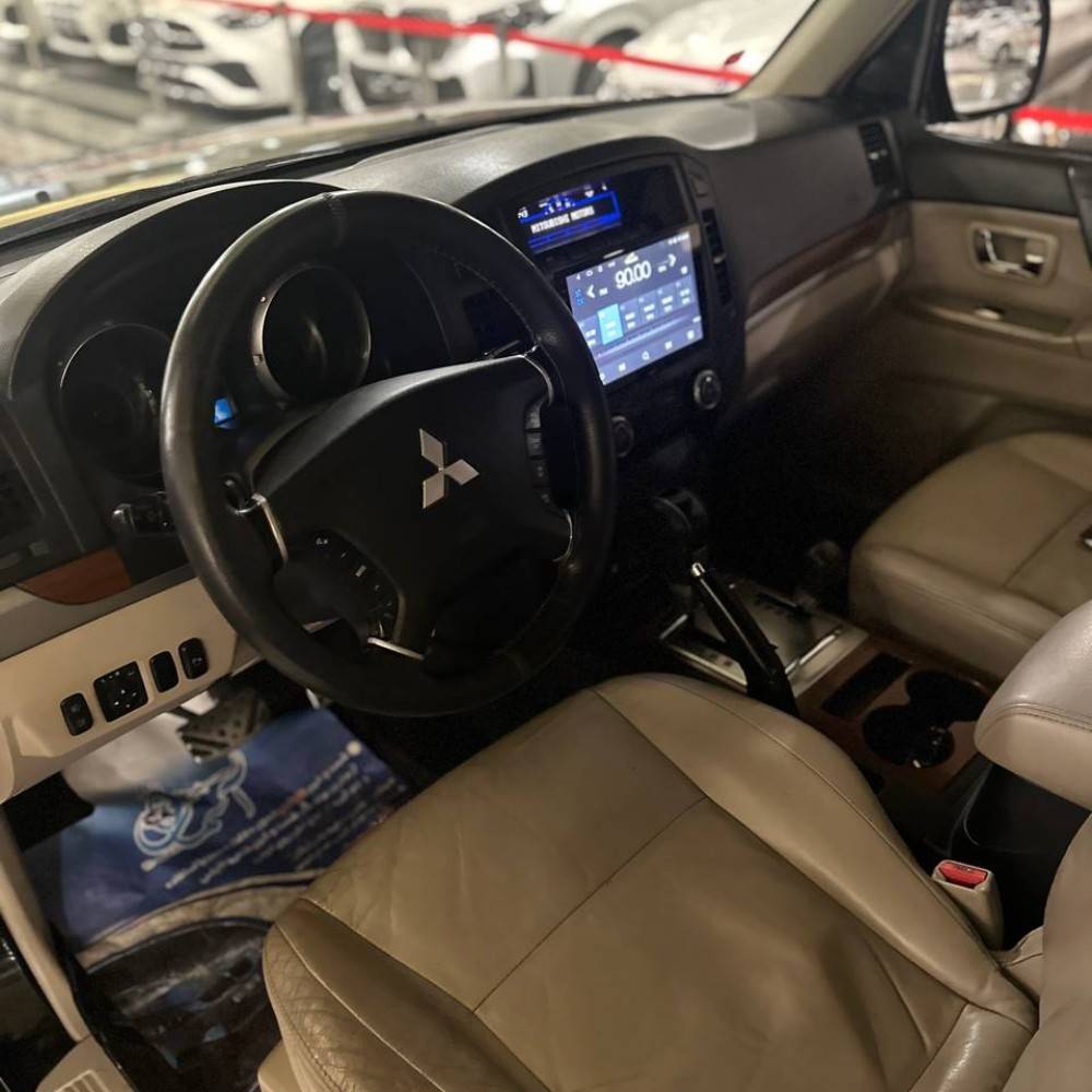 میتسوبیشی پاجیرو ۲۰۰۷