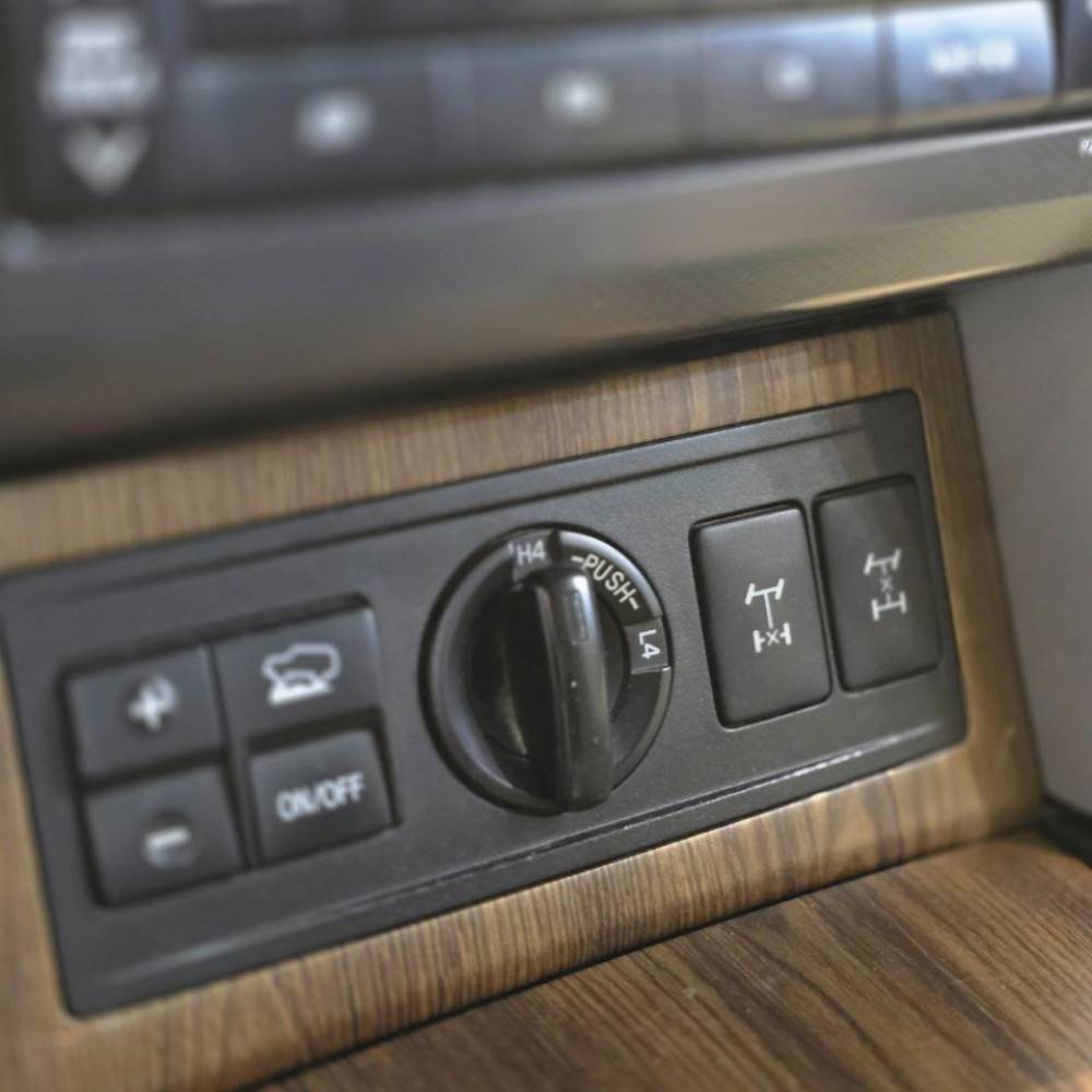 تویوتا پرادو VXL مدل ۲۰۱۰