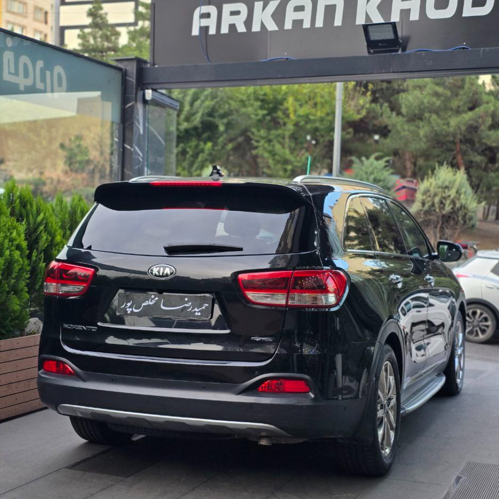 سورنتو GT line مدل ۲۰۱۷