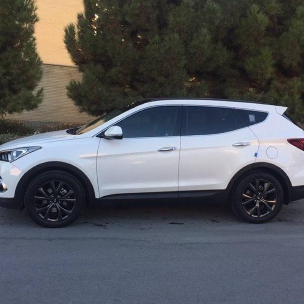 هیوندای مدل سانتافه 4 سیلندر دو دیفرانسیل سال 2016  کارکرده