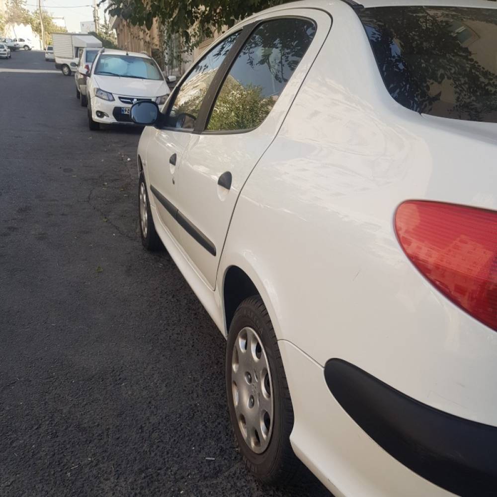 پژو مدل 206 SD سال 1389  کارکرده