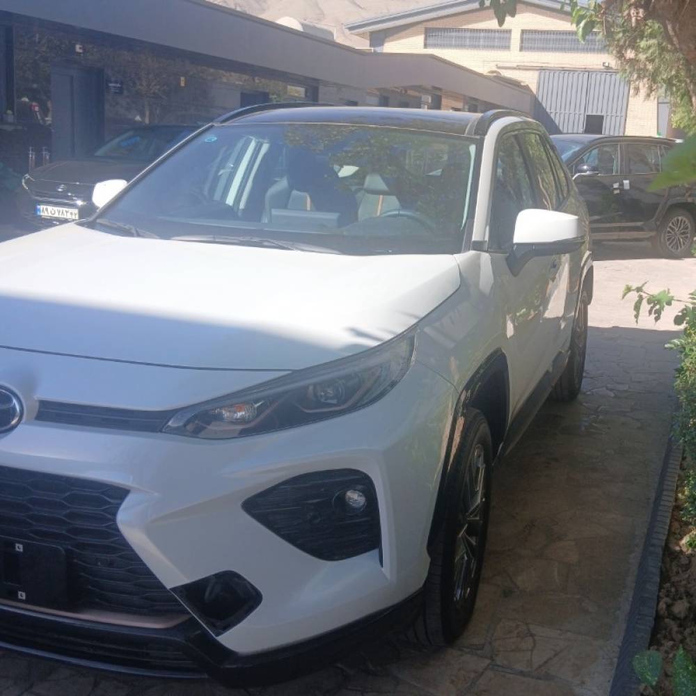 تویوتا مدل وایلندر 2.0 لیتر دو دیفرانسیل سال 2025  صفر