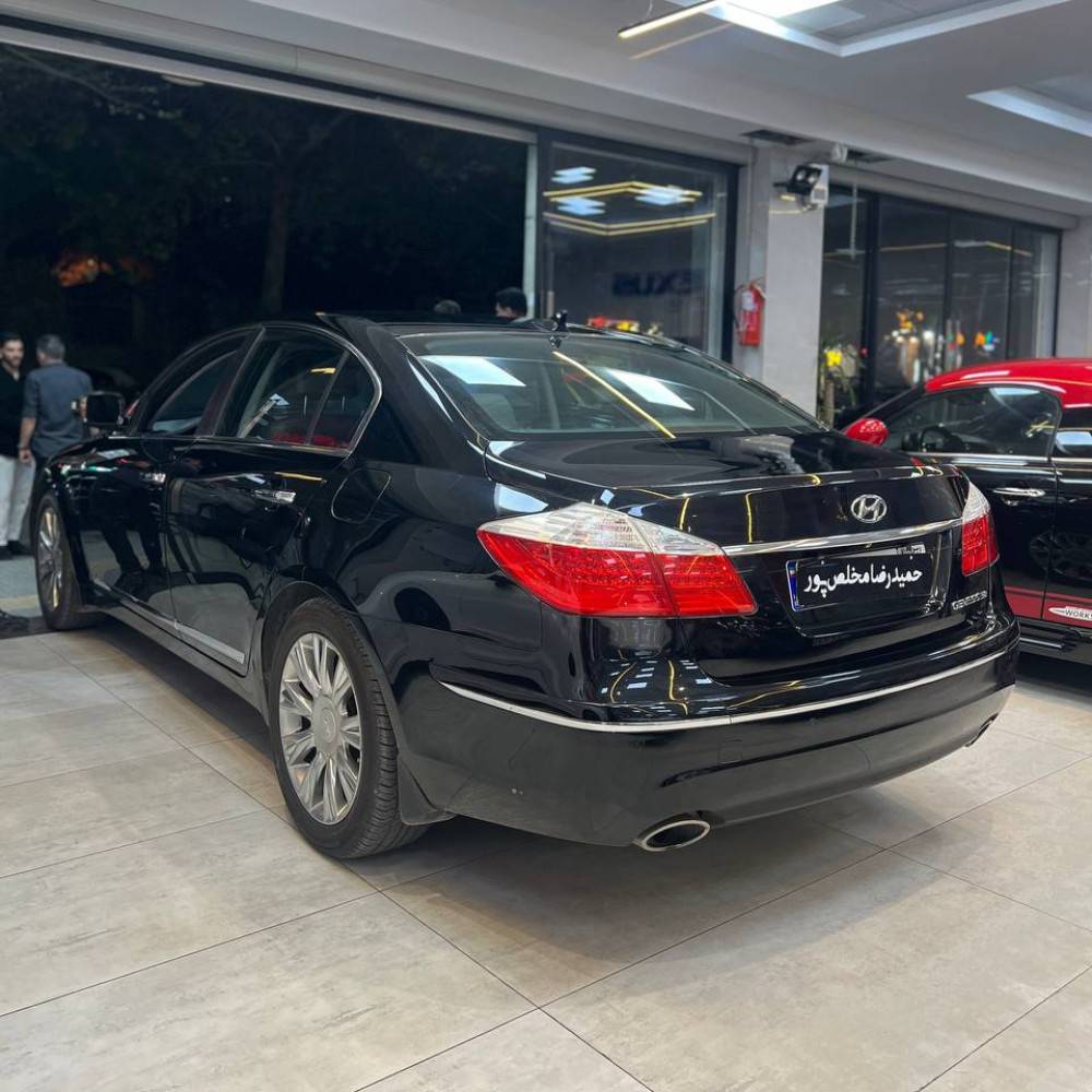 جنسیس سدان مدل ۲۰۱۱