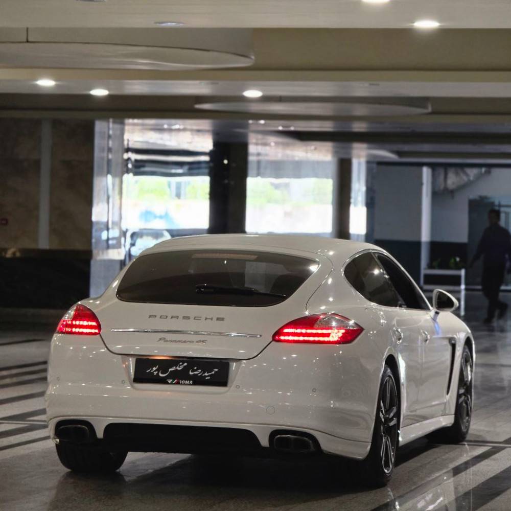 پورشه پانامرا مدل ۲۰۱۱
