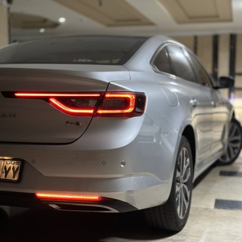 رنو مدل تالیسمان E3 سال 2017  کارکرده