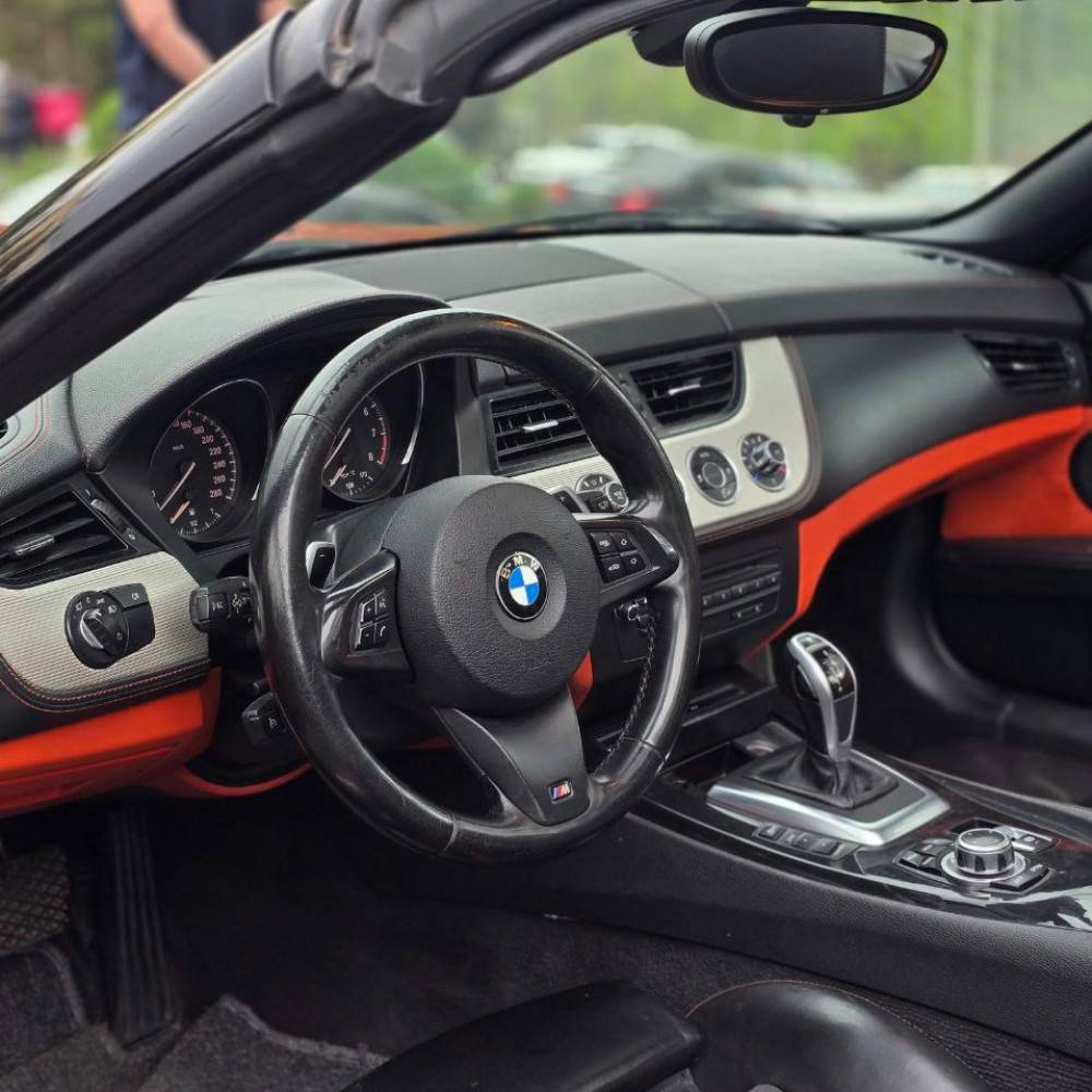 بی ام و z4 مدل ۲۰۱۵