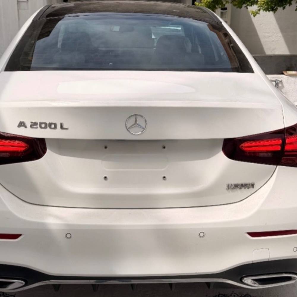 بنز مدل کلاس A سدان A200L سال 2025  صفر