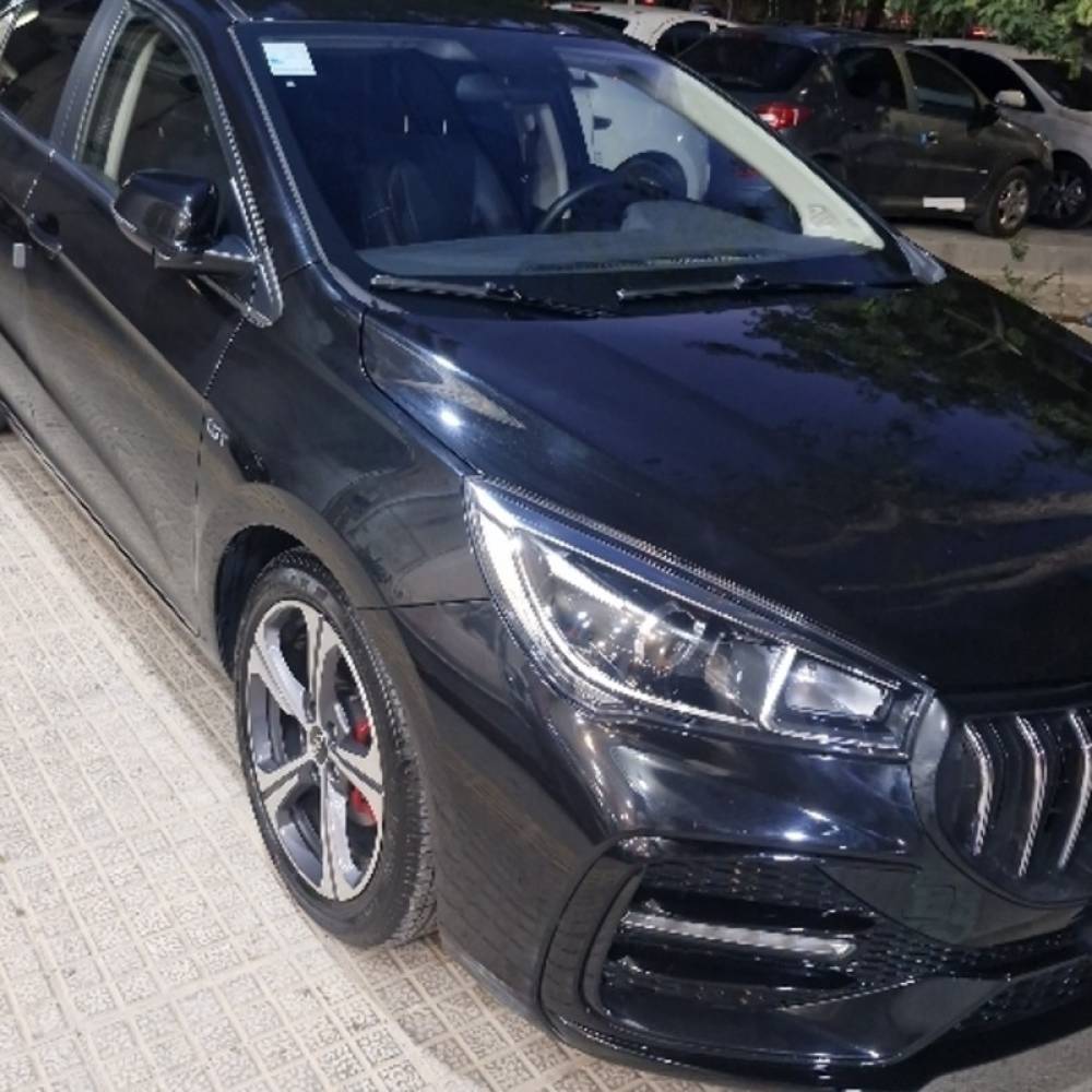 ام وی ام مدل x55 پرو IE سال 1403  کارکرده
