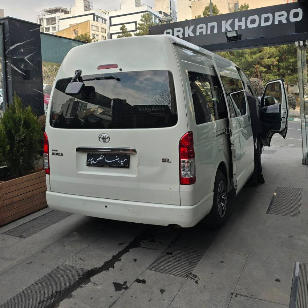 تویوتا هایس مدل 2016