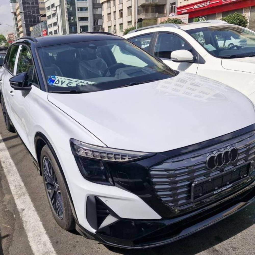 آئودی مدل Q5 e-tron 40 سال 2024  کارکرده