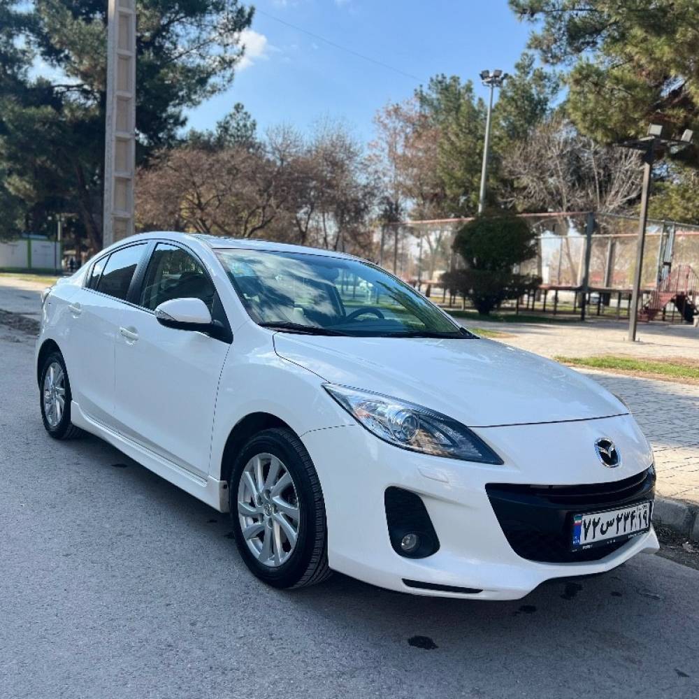 مزدا مدل 3 نیو صندوق دار 2.0 لیتر تیپ 4 سال 1395  کارکرده