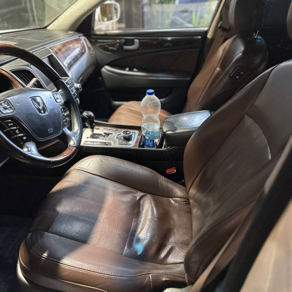 جنسیس سنتنیال مدل ۲۰۱۲