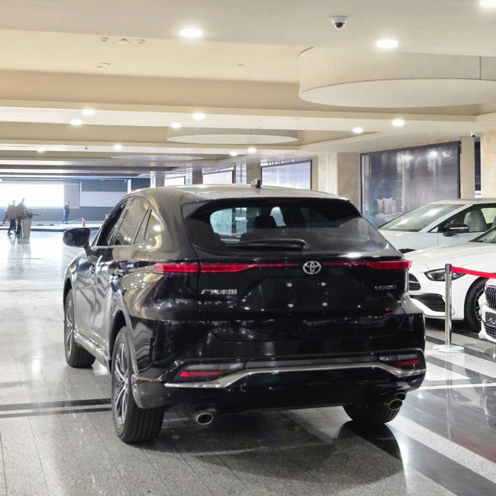 تویوتا ونزا مدل 2024