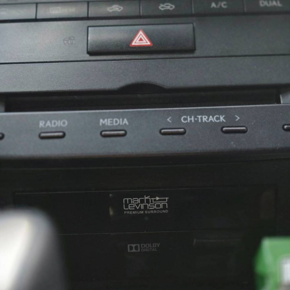 لکسوس is250 مدل ۲۰۱۵