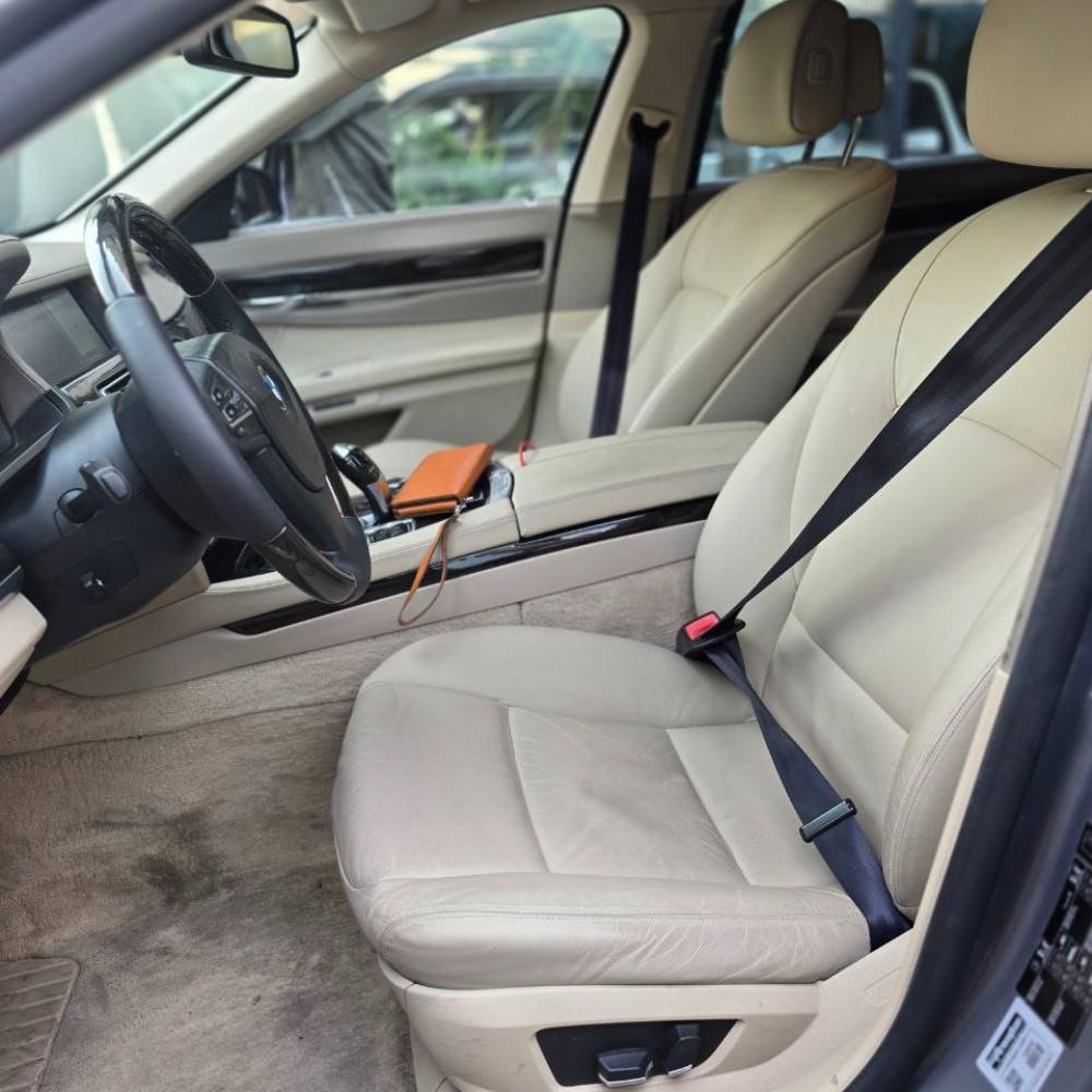 بی ام و 750LI مدل ۲۰۱۰