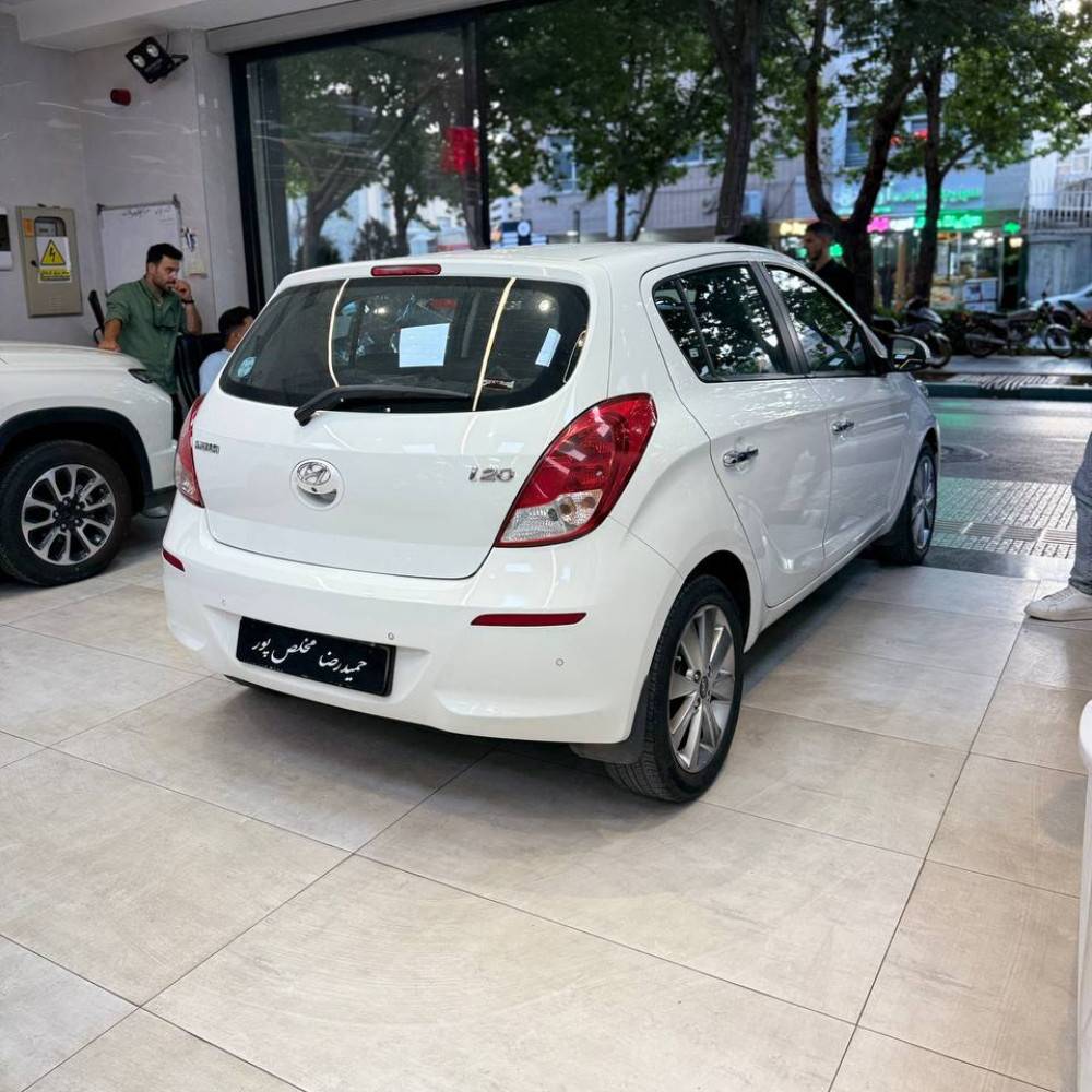 هیوندای i20 مدل 2015