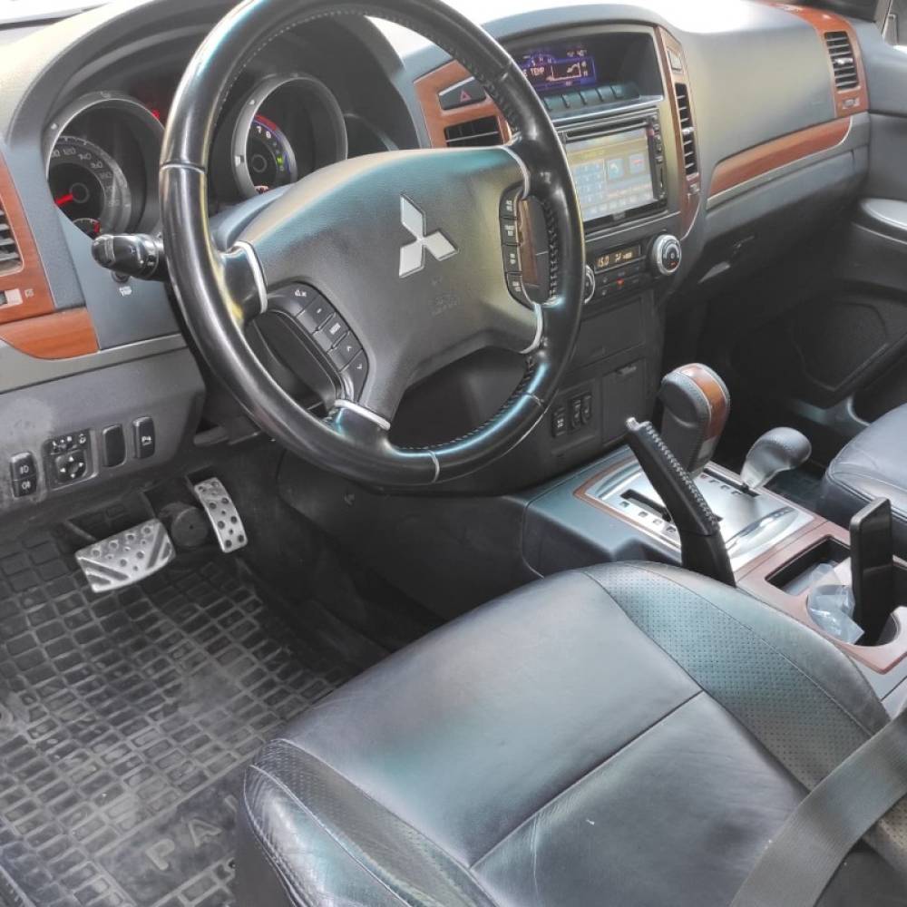 میتسوبیشی مدل پاجرو دو در سال 2007  کارکرده